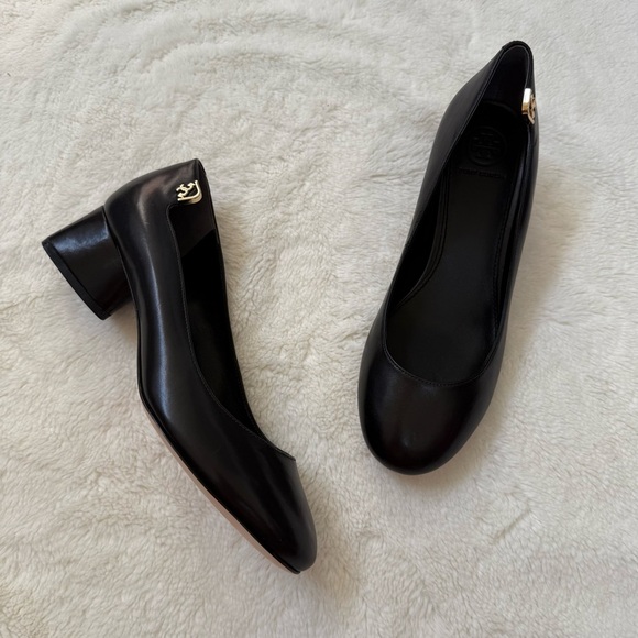 Tory Burch Elizabeth Logo Black Leather Pumps Shoes Round Toe Block Heel 6.5M - Picture 2 of 9